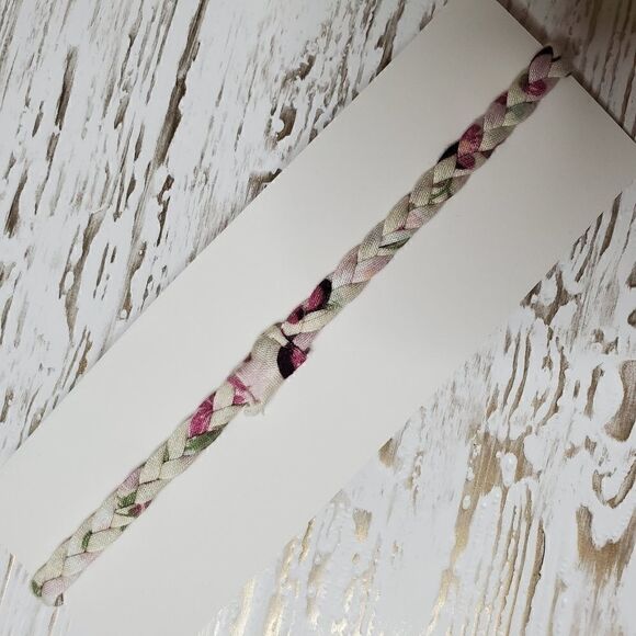 IVY MOUNTAIN CRAFTER Handmade Macrame Headband - Picture 2 of 3